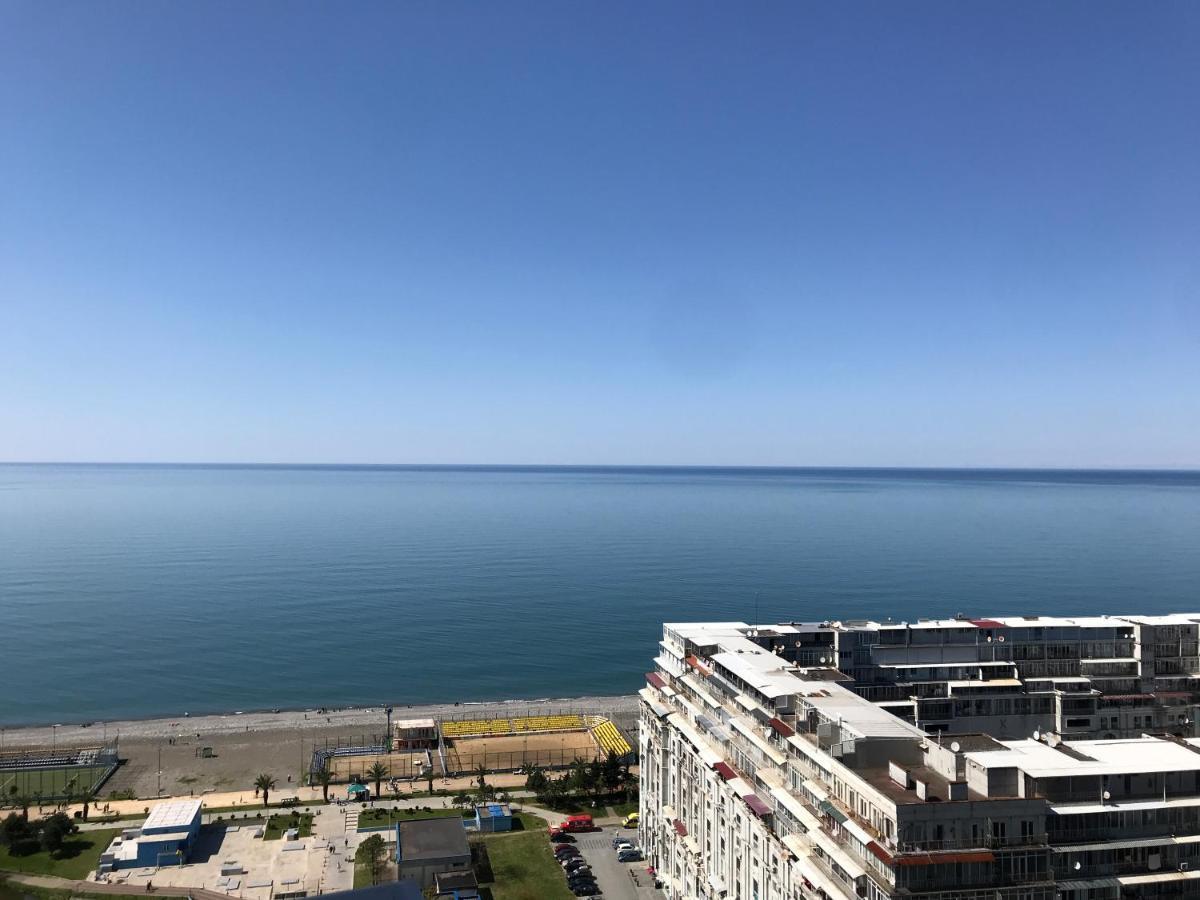 Apartment By The Sea Batumi Esterno foto